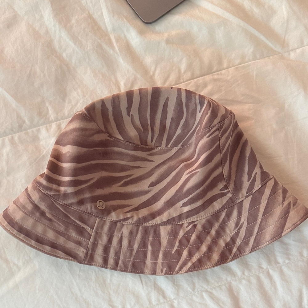 Lululemon Reversible Bucket Hat
